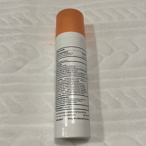 ❄️ FREE ❄️ Eucerin - Age Defense + Hyaluronic Acid Sunscreen - Picture 4 of 4